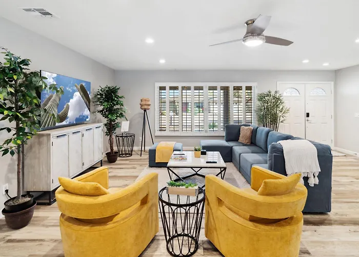Spacious Scottsdale Retreat With Pool * Tempe
