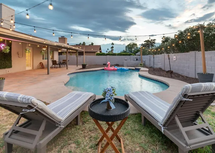 Spacious Scottsdale Retreat With Pool *