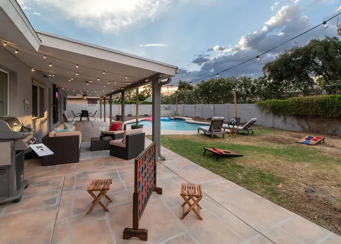 Ferienhaus Spacious Scottsdale Retreat With Pool
